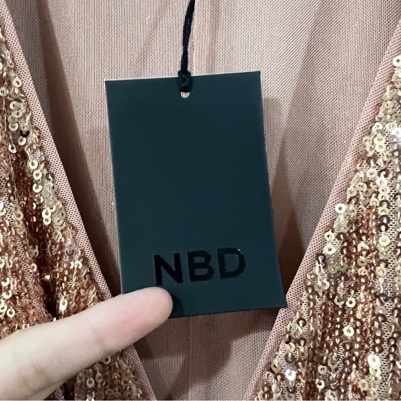 NBD Janet Gold Sequin Wrap Dress Size Small - Picture 5 of 9